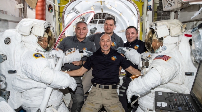 ISS'te yaşam astronotların kemiklerini zayıflatıyor