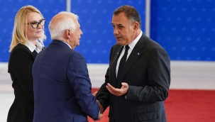 AB, Ruslara "vize kolaylığı"nı tamamen kaldırdı