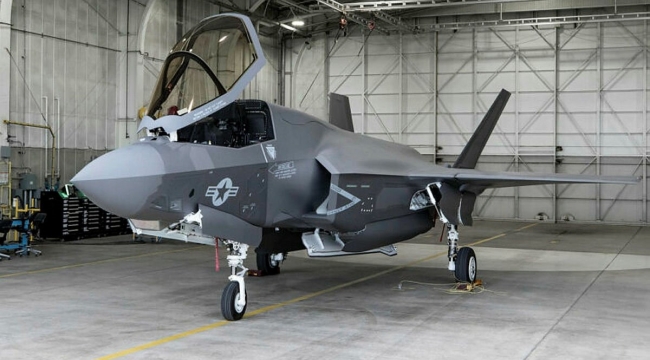 ABD'de F-35'lerin uçuşuna ara verildi