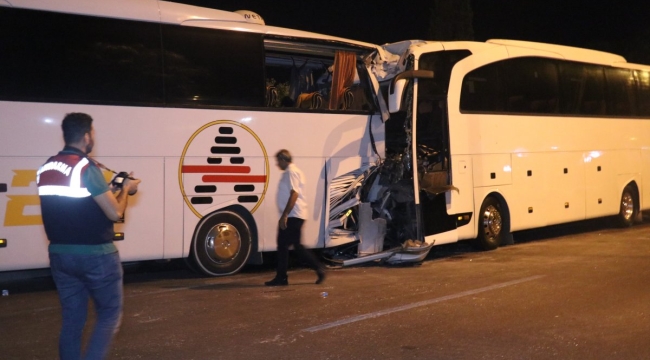 Antalya'da otobüs kazası: 25 yaralı var
