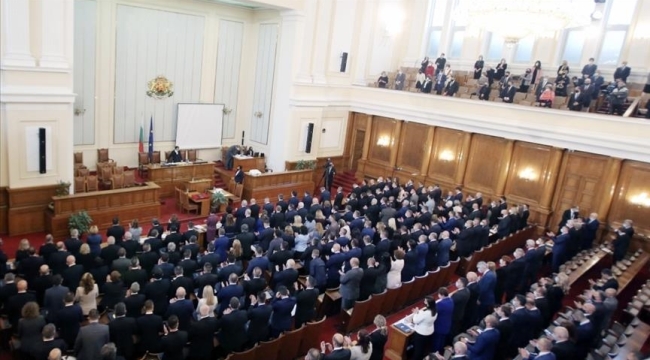 Bulgaristan'da geçici hükümet göreve başladı