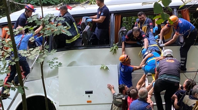 Bursa'da tur otobüsü devrildi: 5 ölü, 38 yaralı