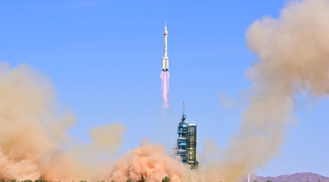 Çin, uzaya "gizemli bir araç" gönderdi