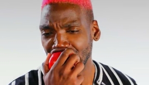 Google'dan Apple'a "elma yemeli" tepki videosu