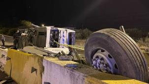 Hatay'da yolcu otobüsü devrildi: 40 yaralı
