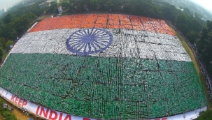 Hindistan'ın dev bayrağı Guinness rekoru kırdı