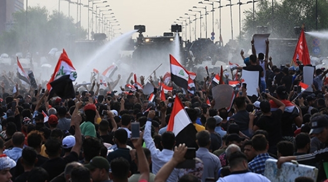 Irak'ta sokağa çıkma yasağı ilan edildi