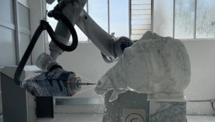 Tarihi heykel, robot ile bire bir kopyalandı