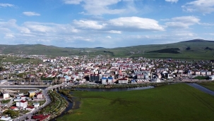 Türkiye sıcaktan kavrulurken Ardahan dondu