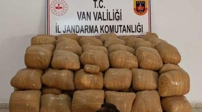 Van'da 700 kilo esrar ele geçirildi