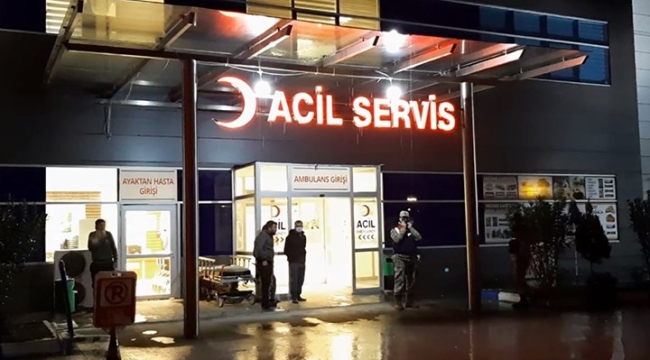 Adana'da traktör devrildi: 1 ölü, 1 yaralı