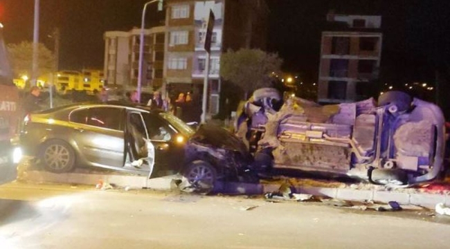 Amasya'da iki otomobil çarpıştı: 6 yaralı