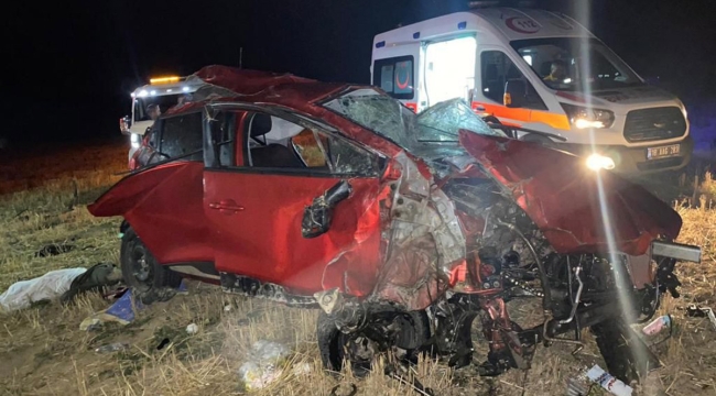 Çankırı'da otomobil yoldan çıktı: 3 ölü, 2 yaralı