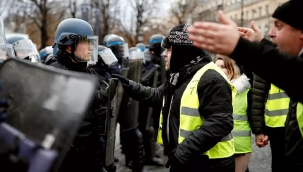 Fransa'da 103 sarı yelekli gözaltına alındı