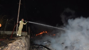 Kastamonu'da yangın: 5 ev küle döndü