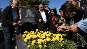 Neşet Ertaş vefatının 10. yılında anıldı