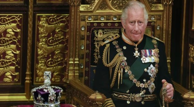 Prens Charles İngiltere'nin yeni kralı oldu