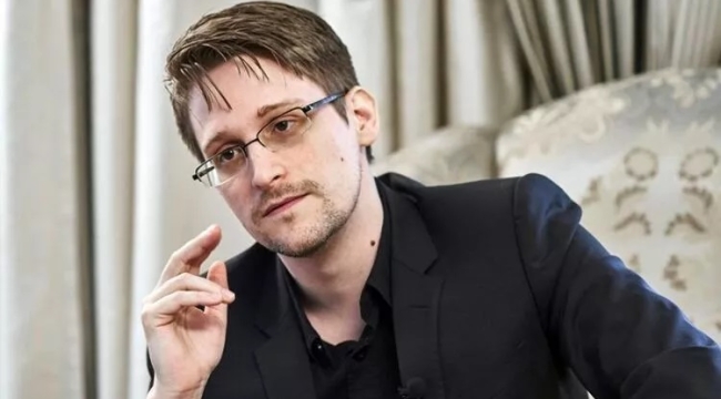 Rusya, Edward Snowden'a vatandaşlık verdi