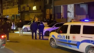 Sakarya'da AVM önünde silahlı kavga: 1 ölü