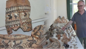 Urla'daki antik kentte 2500 yıllık lavabo bulundu 