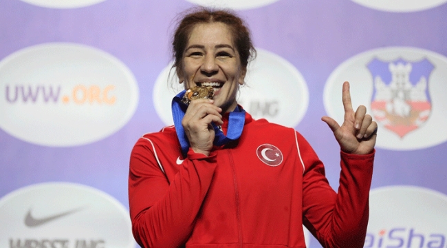 Yasemin Adar Yiğit, Dünya Güreş Şampiyonu oldu