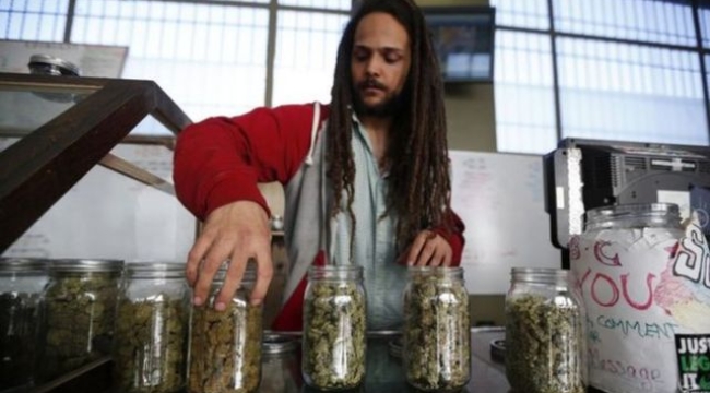 Biden, marihuana taşıma suçlularına af çıkardı