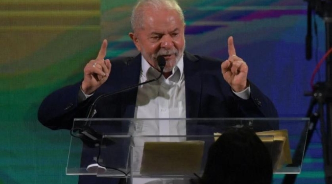 Brezilya'da seçimi Lula da Silva kazandı