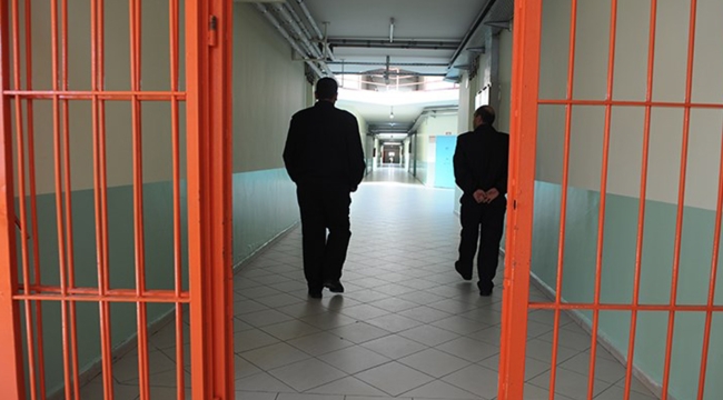 Cezaevlerindeki tutuklu sayısı 326.243'e yükseldi