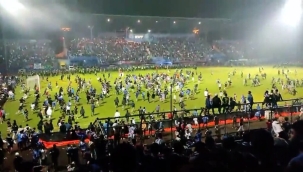 Endonezya'da maç sonrası izdiham çıktı: 127 ölü 