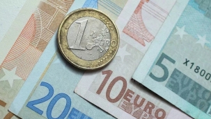 Euro Bölgesi enflasyonu yıllık bazda %9,9 oldu