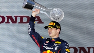 Formula 1'de şampiyon Max Verstappen