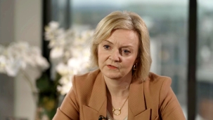 İngiliz basını: "Liz Truss'a 'sivil darbe' kapıda"