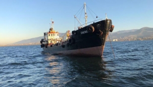 İzmit Körfezi'ni kirleten gemiye 795 bin TL ceza