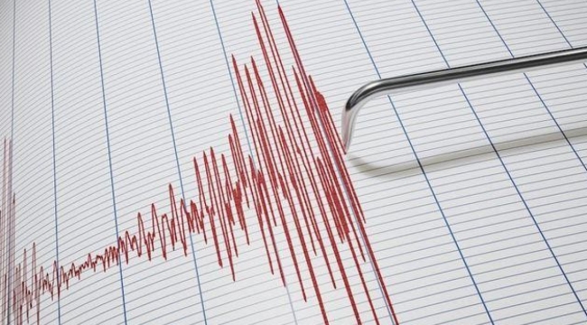 Kuşadası Körfezi'nde 4 büyüklüğünde 2 deprem