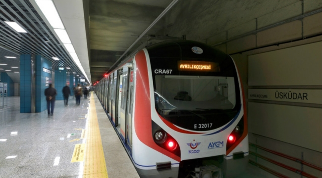 Marmaray'da bir kişi intihar etti