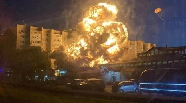 Rusya'nın Yeysk şehrine savaş uçağı düştü
