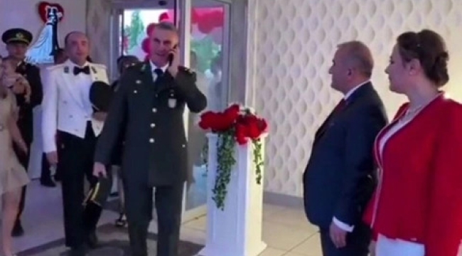 Vali selamlamayan askerler görevden alındı