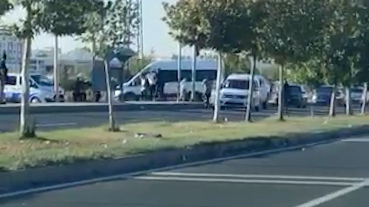 Urfa'da okul önünde silahlı kavga: 2 ölü, 14 yaralı