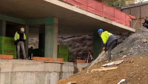 Üsküdar'da bir inşaatta toprak kayması: 1 yaralı