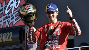 2022 MotoGP'de şampiyon Francesco Bagnaia