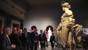 ABD, 6 tarihi eseri Türkiye'ye iade etti