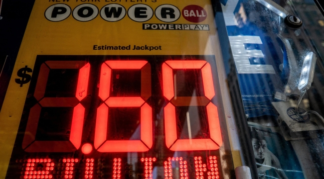 ABD'de 2 milyar $'lık lotonun kazananı belli oldu