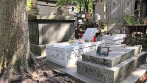 Ahmet Kaya'nın kabri Türkiye'ye nakledilebilir