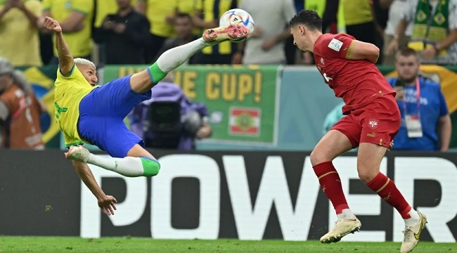 Dünya Kupası G Grubu: Brezilya 2-0 Sırbistan