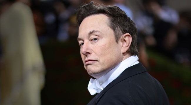 Musk: "Cumhuriyetçilere oy vermeliyiz"