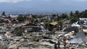 Endonezya'da 5,6 büyüklüğünde deprem oldu