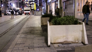 İstiklal Caddesi'ndeki beton saksılar kaldırıldı