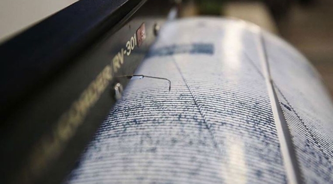 İzmir'de 3,5 büyüklüğünde deprem