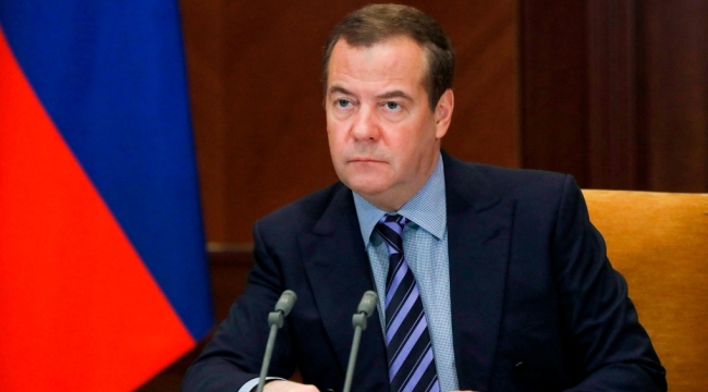 Medvedev: "Ukrayna işgali kutsal bir savaş"