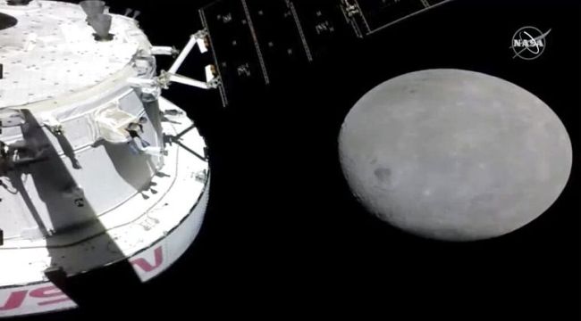 NASA'nın Orion kapsülü Ay'daki yörüngesine ulaştı